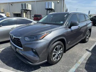 Toyota Highlander 2023 AWD LE 4p SUV