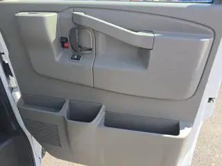 Chevrolet Express 2023 4500 2p 159 in. PB Chasis de Montura