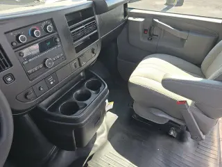 Chevrolet Express 2023 4500 2p 159 in. PB Chasis de Montura