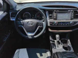 Toyota Highlander 2016 LE 4dr SUV (3.5L V6)