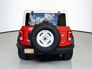 Ford Bronco 2023 4x4 Heritage Edition SUV de 4 puertas avanzada
