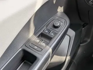 Volkswagen Taos 2025 S 4p SUV
