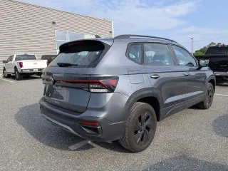 Volkswagen Taos 2025 S 4p SUV