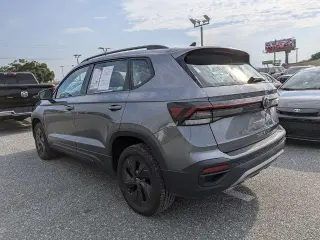Volkswagen Taos 2025 S 4p SUV