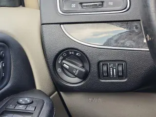Chrysler Town and Country 2016 Limited Platinum 4dr Mini-Van