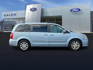 Chrysler Town and Country 2016 Limited Platinum 4dr Mini-Van