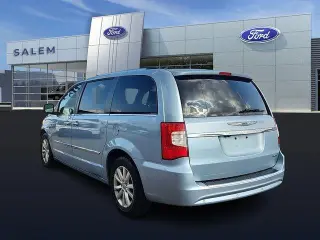 Chrysler Town and Country 2016 Limited Platinum 4dr Mini-Van
