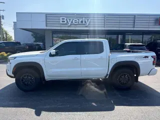 Nissan Frontier 2024 4x4 PRO-4X 4p. Cabina de Tripulante 5 pies. Caja Corta