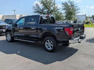 Ford F-150 2024 4x4 XLT 4p SuperCrew 5.5 ft. SB