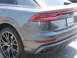 Audi Q8 2021 tracción en todas las ruedas quattro Premium Plus 55 TFSI SUV 4p.