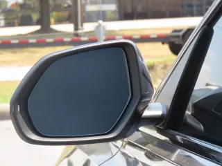 Audi Q8 2021 tracción en todas las ruedas quattro Premium Plus 55 TFSI SUV 4p.