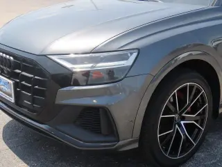Audi Q8 2021 tracción en todas las ruedas quattro Premium Plus 55 TFSI SUV 4p.
