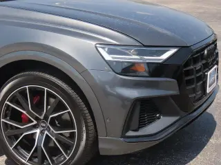 Audi Q8 2021 tracción en todas las ruedas quattro Premium Plus 55 TFSI SUV 4p.