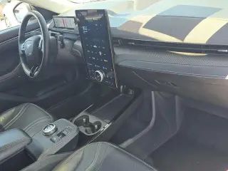 Ford Mustang Mach-E 2022 Premium 4dr SUV
