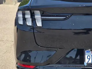 Ford Mustang Mach-E 2022 Premium 4dr SUV