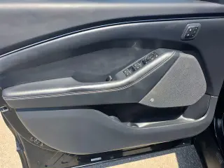 Ford Mustang Mach-E 2022 Premium 4dr SUV