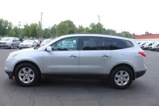 Chevrolet Traverse 2012 LT 4p SUV con 2LT