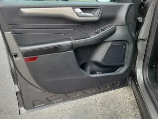 Ford Escape Hybrid 2021 SE 4p SUV