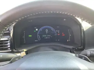 Toyota Camry 2025 AWD SE Sedán 4p.