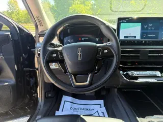 Lincoln Corsair 2024 AWD Premiere 4p SUV
