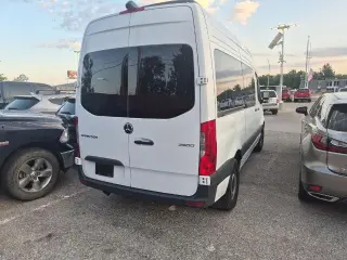 Mercedes-Benz Sprinter 2025 2500 3p 144 in. WB Furgoneta de pasajeros (2.0L I4)