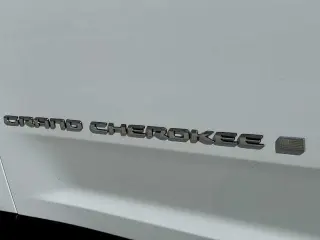 Jeep Grand Cherokee L 2023 4x4 Laredo 4p SUV