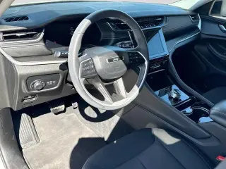 Jeep Grand Cherokee L 2023 4x4 Laredo 4p SUV