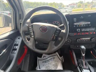 Nissan Frontier 2025 4x4 PRO-4X 4p. Cabina de Tripulación 5 pies de Caja Corta