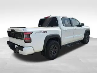 Nissan Frontier 2025 4x4 PRO-4X 4p. Cabina de Tripulación 5 pies de Caja Corta