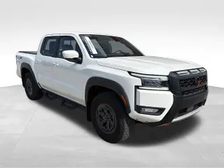 Nissan Frontier 2025 4x4 PRO-4X 4p. Cabina de Tripulación 5 pies de Caja Corta