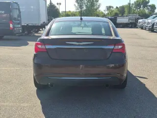 Chrysler 200 2013 Limited 4p Sedan