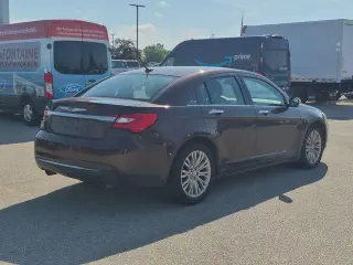Chrysler 200 2013 Limited 4p Sedan