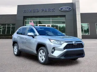 Toyota RAV4 2019 AWD XLE 4p SUV