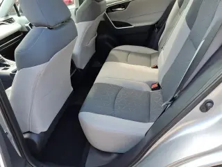 Toyota RAV4 2019 AWD XLE 4p SUV