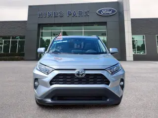 Toyota RAV4 2019 AWD XLE 4p SUV