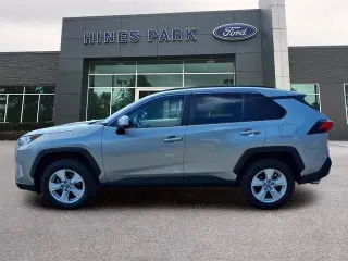 Toyota RAV4 2019 AWD XLE 4p SUV