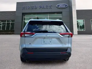 Toyota RAV4 2019 AWD XLE 4p SUV