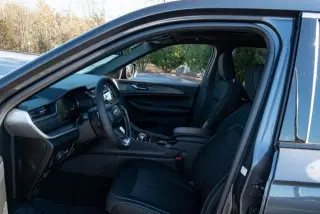 Jeep Grand Cherokee L 2025 4x2 Laredo 4p SUV