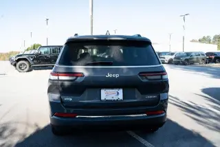 Jeep Grand Cherokee L 2025 4x2 Laredo 4p SUV