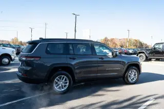 Jeep Grand Cherokee L 2025 4x2 Laredo 4p SUV