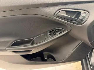 Ford Focus 2016 S 4p Sedan