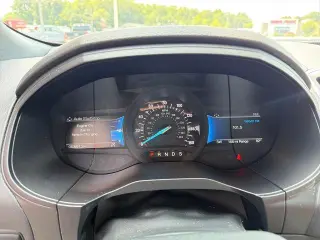 Ford Edge 2023 AWD Titanium 4dr Crossover