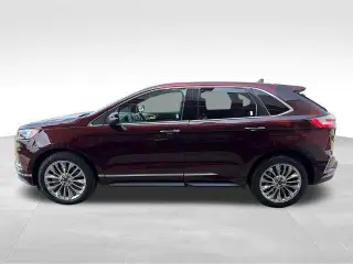 Ford Edge 2023 AWD Titanium 4dr Crossover