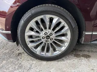Ford Edge 2023 AWD Titanium 4dr Crossover