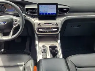Ford Explorer 2023 XLT 4p SUV