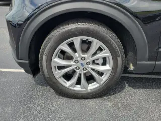 Ford Explorer 2023 XLT 4p SUV