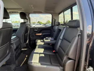 Chevrolet Silverado 3500HD 2015 4x4 LTZ 4dr Crew Cab SRW