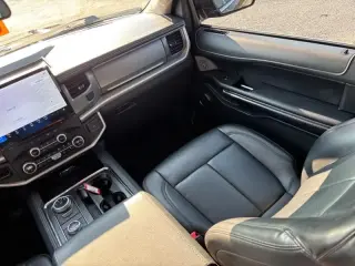 Ford Expedition 2023 4x4 XLT 4p SUV