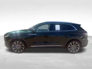 Lincoln Nautilus 2021 AWD Reserve 4p SUV