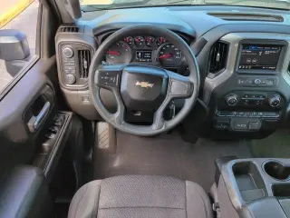 Chevrolet Silverado 2500HD 2023 4x4 Custom 4p Crew Cab SB